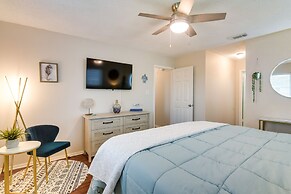 Galveston Getaway w/ Hot Tub: Near Beach!