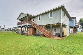 Galveston Getaway w/ Hot Tub: Near Beach!