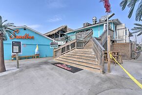 Galveston Getaway w/ Hot Tub: Near Beach!