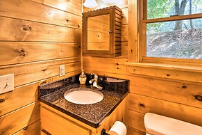 Charming Murphy Cabin w/ Porch - Near Hiking!