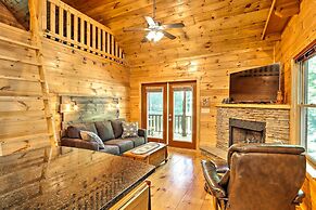 Charming Murphy Cabin w/ Porch - Near Hiking!
