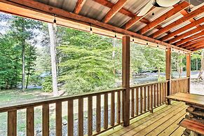Charming Murphy Cabin w/ Porch - Near Hiking!