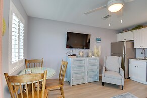 Resort Perks: Gulf Shores Beach-inspired Condo!