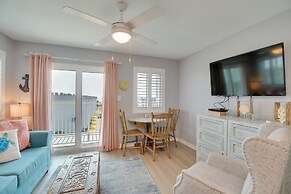Resort Perks: Gulf Shores Beach-inspired Condo!