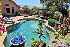 Near Lone Tree Golf Club: Gem w/ Pool & Fire Pit