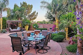 Near Lone Tree Golf Club: Gem w/ Pool & Fire Pit