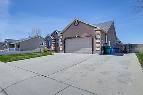 Orem Vacation Rental w/ Shared Yard & Hot Tub