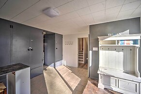 Pet-friendly Ogallala Home ~ 7 Mi to Lakefront!