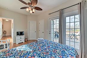 Lakefront Lexington House w/ Spacious Deck!
