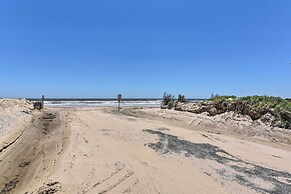 Steps to Coast: Bolivar Peninsula Beach House!