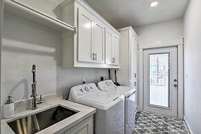 Steps to Coast: Bolivar Peninsula Beach House!