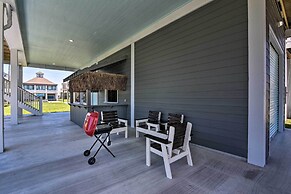 Steps to Coast: Bolivar Peninsula Beach House!