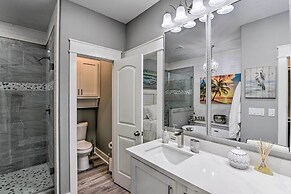 Steps to Coast: Bolivar Peninsula Beach House!