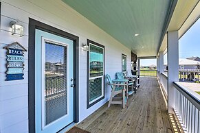 Steps to Coast: Bolivar Peninsula Beach House!