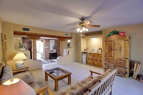 Tucson Home - Hiking Trail Access On-site!