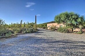 Tucson Home - Hiking Trail Access On-site!