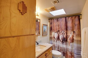 Tucson Home - Hiking Trail Access On-site!