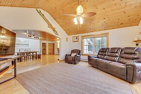 Athol Vacation Rental w/ Mountain Views!