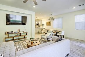 6 Mi to Dtwn Chandler: Newly Built Townhome
