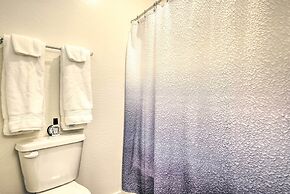 6 Mi to Dtwn Chandler: Newly Built Townhome