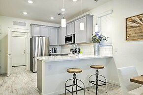 6 Mi to Dtwn Chandler: Newly Built Townhome