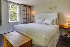 Charming Home < 2 Mi to Downtown Hendersonville!