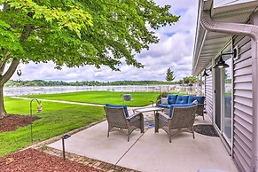 Cascade Lakefront Home: Boat Dock, Fire Pit!