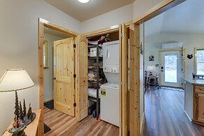 Scenic Murphy Cabin w/ Hot Tub, Fire Pit & Views