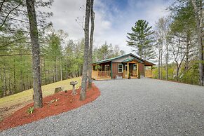 Scenic Murphy Cabin w/ Hot Tub, Fire Pit & Views