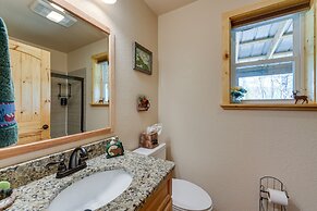 Scenic Murphy Cabin w/ Hot Tub, Fire Pit & Views