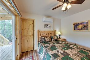 Scenic Murphy Cabin w/ Hot Tub, Fire Pit & Views