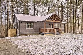 Quiet Pines Cabin w/ Hot Tub & Fishing Pond!