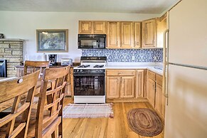 Mcarthur Cabin: Peaceful Getaway on Farm!