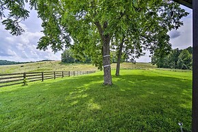Mcarthur Cabin: Peaceful Getaway on Farm!