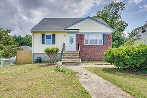 Middletown Township Home, Close to Beaches!