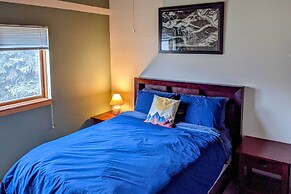 Cozy Edwards Townhome: 6 Mi to Beaver Creek!