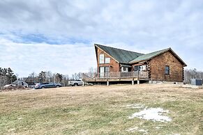 Family-friendly Troy Getaway With Furnished Deck!