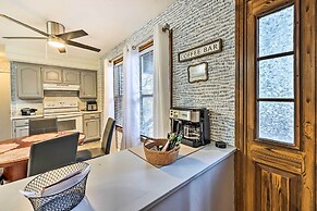 Cozy Holiday Island Home: Hot Tub + Chiminea!