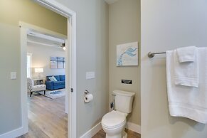 Charming Ocean Isle Beach Home ~ 1 Mi to Beach!