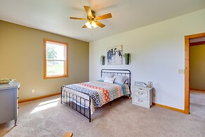 Peshtigo Dairy Farm Escape: Fire Pit, Grills!