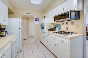 Patio & Yard: Sun City Home Near Casinos