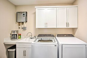 Wooded Pottsboro Escape ~ 1 Mi to Lake Texoma