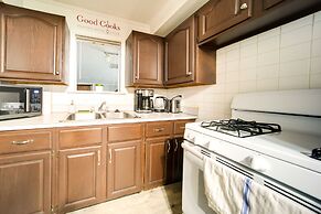 Pet-friendly Mayfield Heights Vacation Rental!