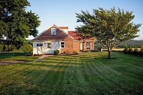 Quiet Elizabethville Home w/ Fire Pit + Views