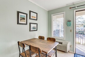 Pool & Beach Access: Hilton Head Coastal Condo