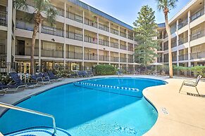 Coastal Condo With Pool & Direct Beach Access!