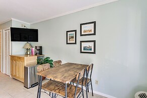 Pool & Beach Access: Hilton Head Coastal Condo