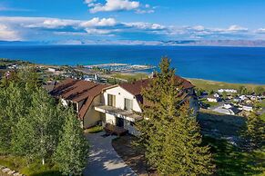 Breathtaking Bear Lake Escape w/ Game Room & View!