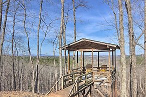 Blue Ridge Retreat w/ Mountain Views & Deck