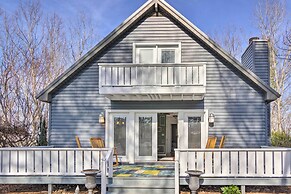Blue Ridge Retreat w/ Mountain Views & Deck